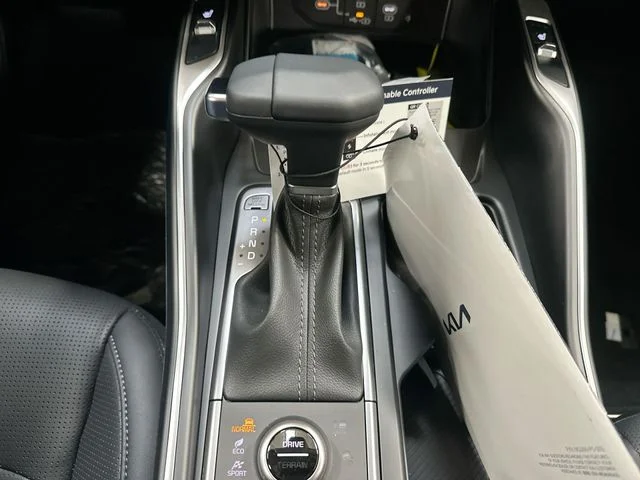 New 2026 Ebony Black Kia S image 21