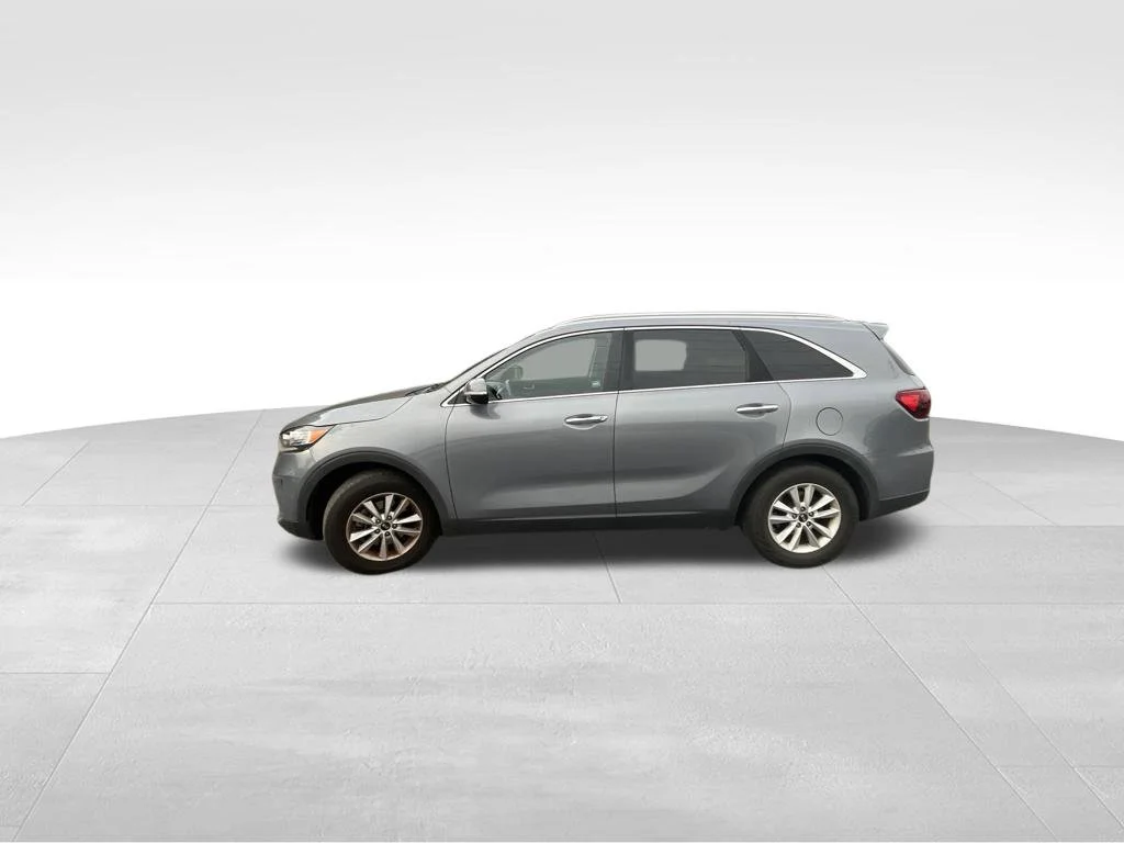 Used 2020 Silver Kia LX image 3