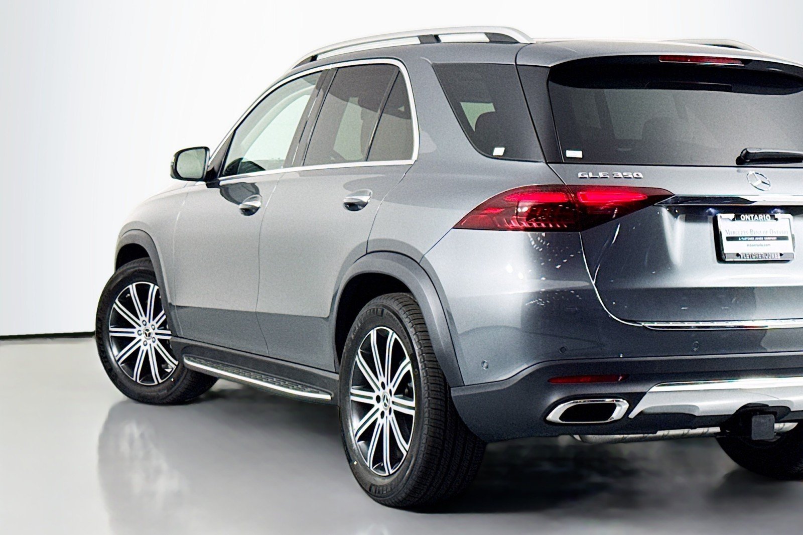 New 2026 Selenite Grey Metallic Mercedes-Benz GLE 350 4MATIC® SUV image 10