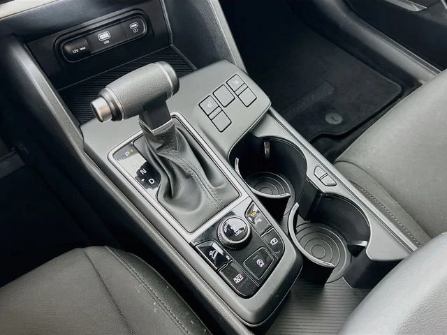 2023 Kia Sportage LX - Photo 21