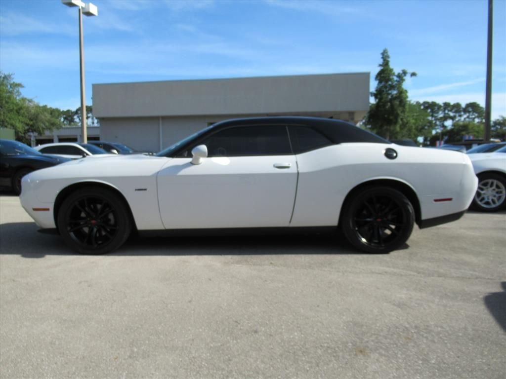 Used 2018 White Dodge R/T image 4