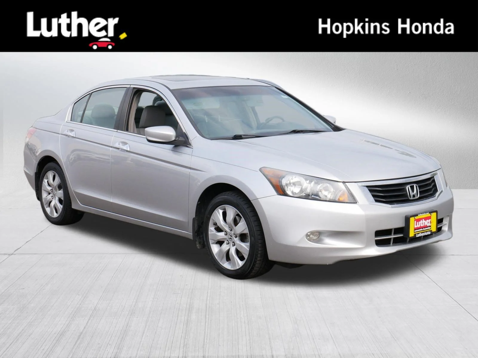 Used 2008 Alabaster Silver Metallic Honda EX-L image 1