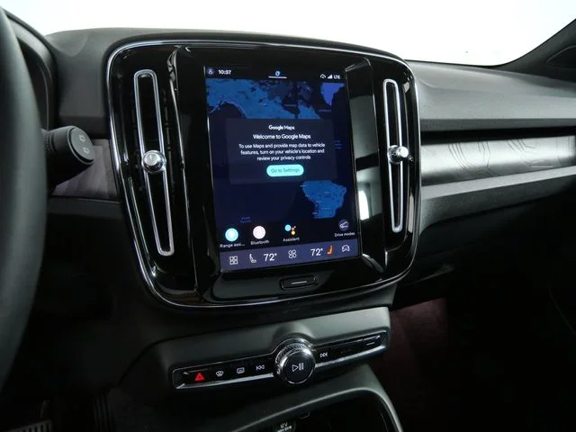 Used 2023  Volvo Twin Plus image 19