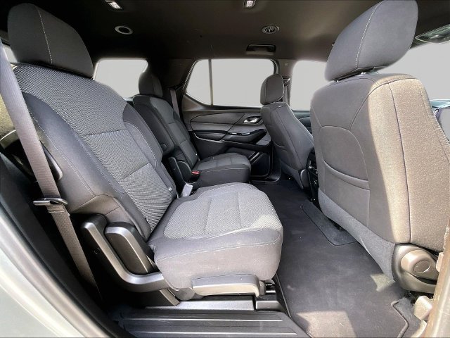 Used 2023 STERLING GRAY METALLIC Chevrolet LT Cloth image 16