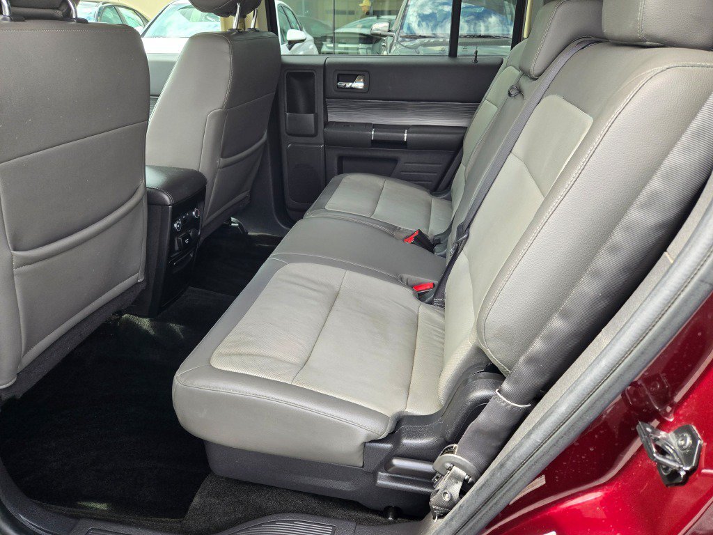 Used 2017 Burgundy Ford SEL image 18