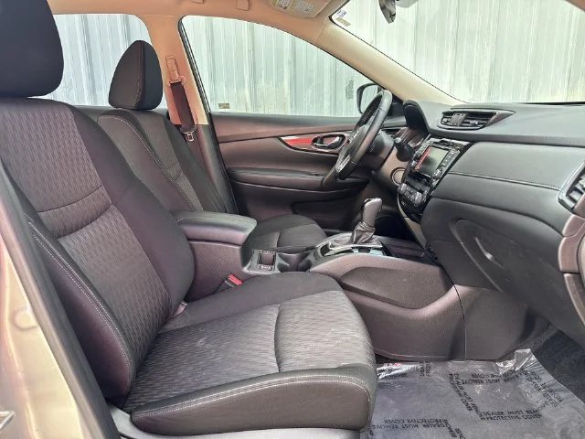 Used 2020 Silver Nissan SV image 10