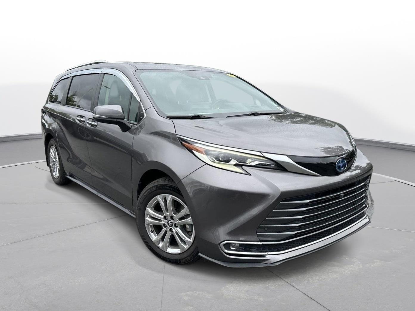 Used 2023 Predawn Gray Mica Toyota Platinum 7-Passenger image 4