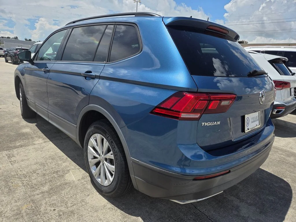 Certified Used 2020 Blue Volkswagen 2.0T S image 10