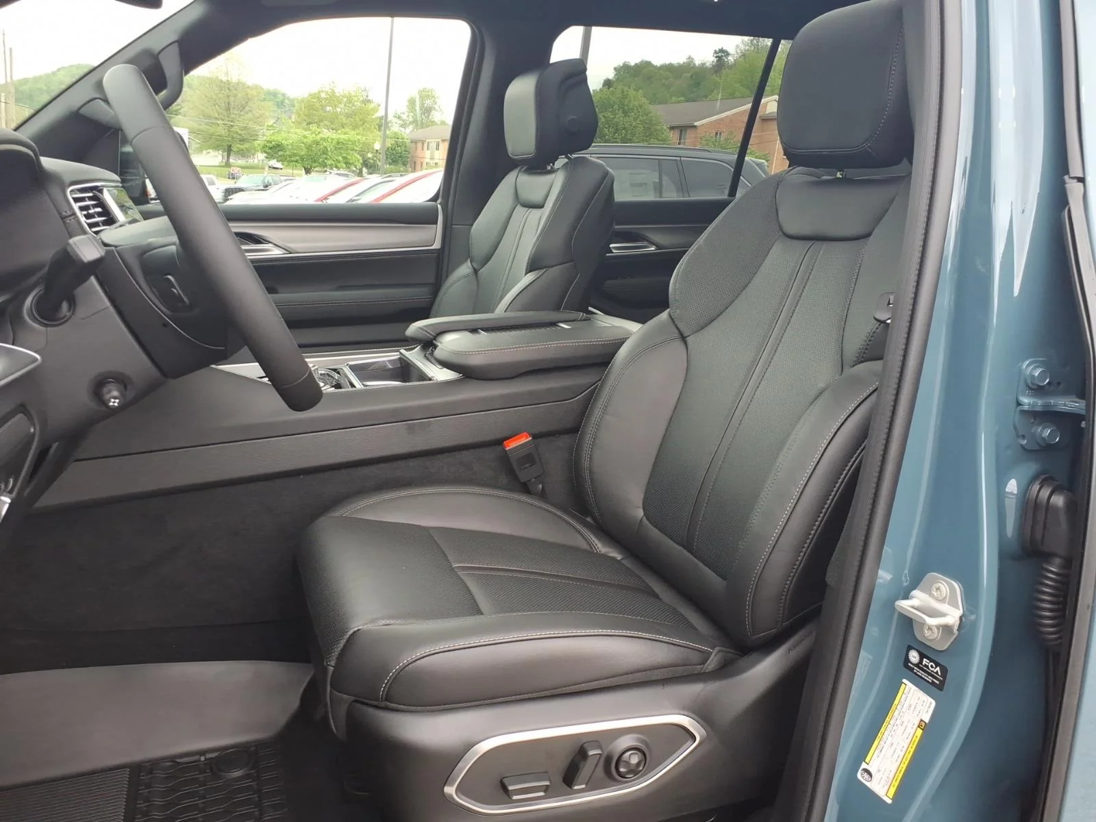 New 2026 Steel Blue Exterior Paint Jeep Upland image 4