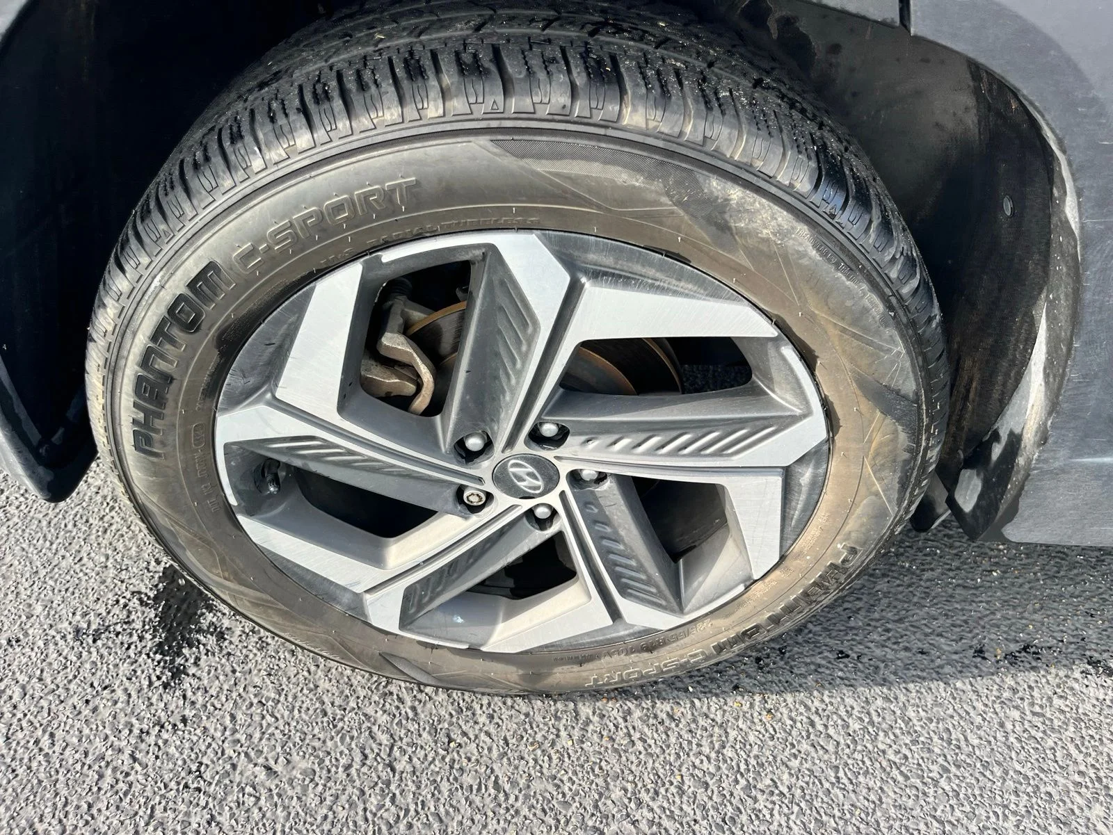 Used 2022 Gray Hyundai Limited image 6