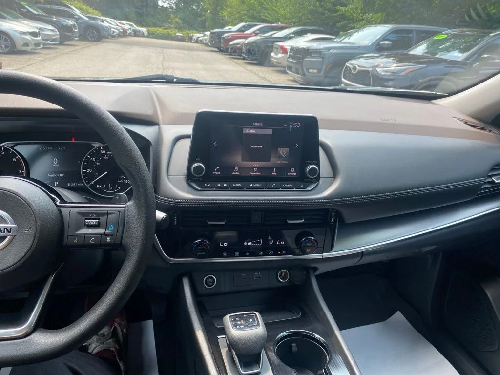 Used 2021 Gray Nissan SV image 17
