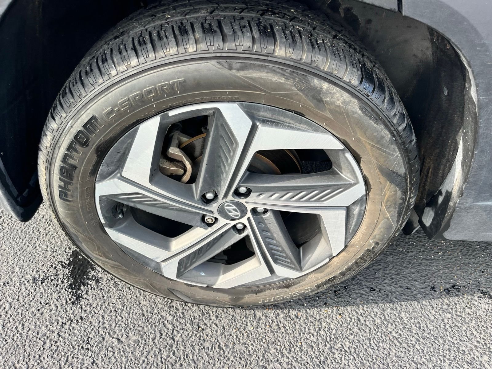 Used 2022 Gray Hyundai Limited image 6