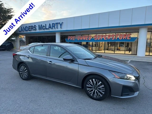 Used 2023 Gray Nissan 2.5 SV image 1