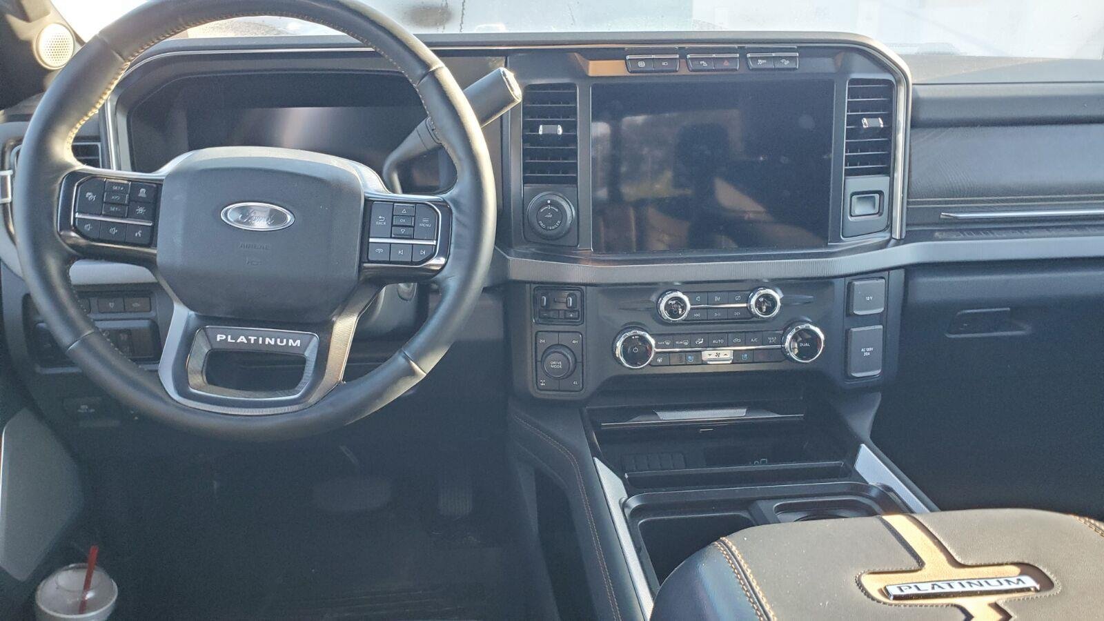 Used 2023 Iconic Silver Ford Platinum image 7