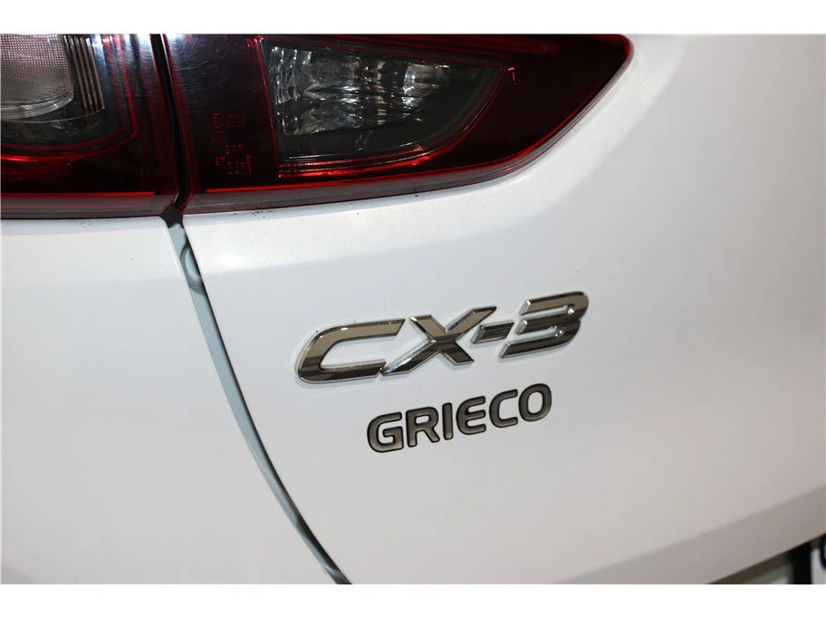 Used 2017 Crystal White Pearl Mica Mazda Touring image 16