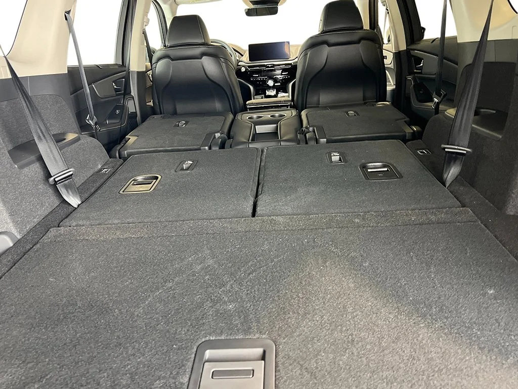 New 2026 Solar Silver Metallic Acura w/Technology Package image 36