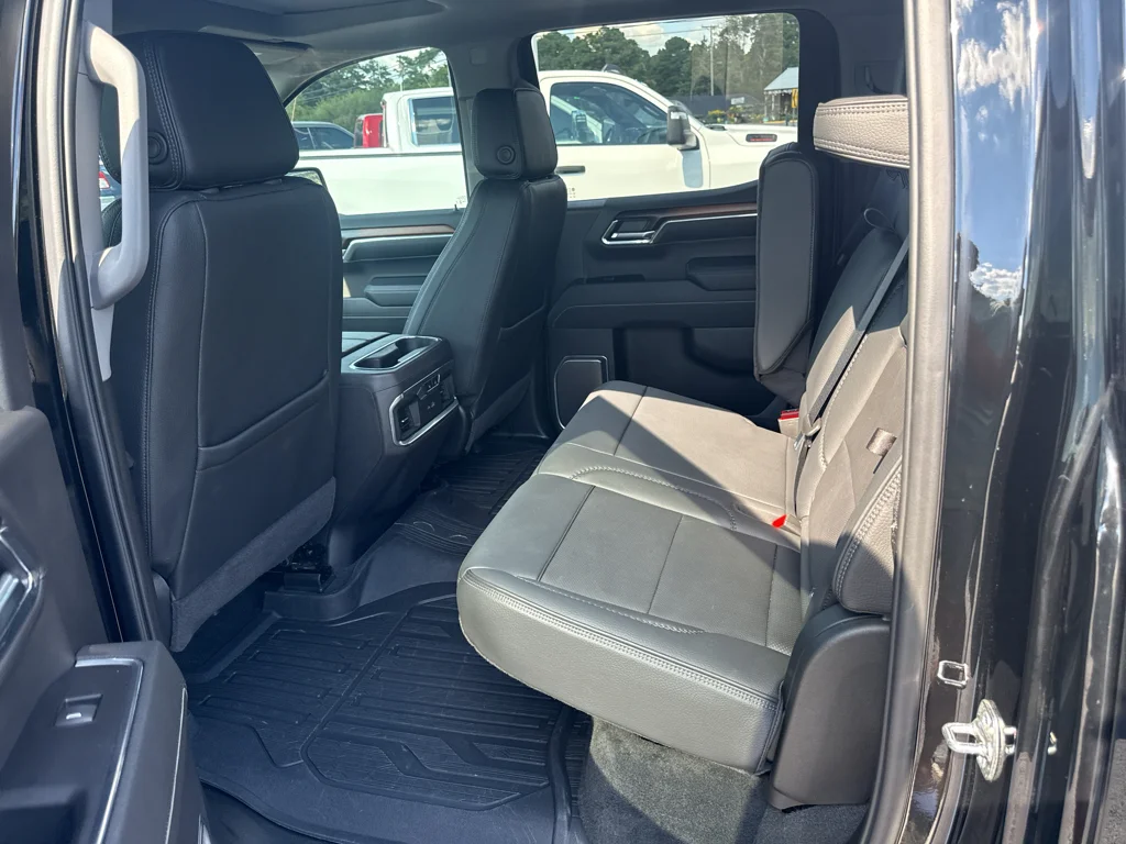 Used 2025 Onyx Black GMC Denali image 14