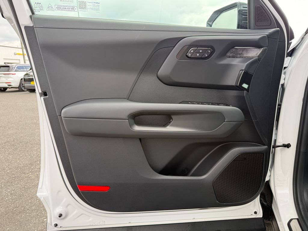 New 2027 Glacial White Pearl Kia X-Pro SX Prestige image 19