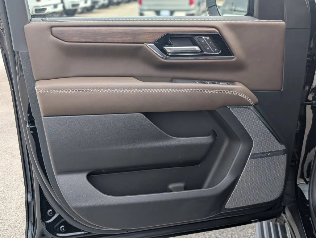 New 2026 Onyx Black GMC Denali Ultimate image 16