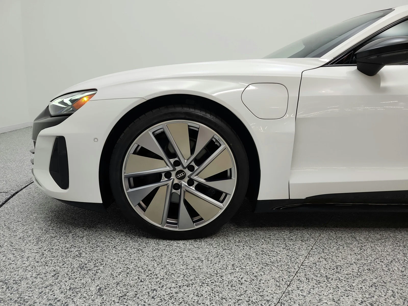 Used 2022 Ibis White Audi Prestige quattro image 30