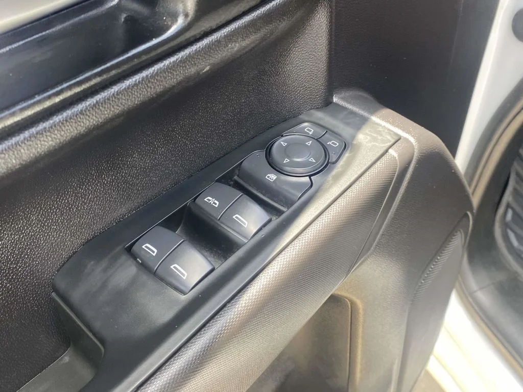 Used 2024 White Chevrolet Custom Trail Boss image 21