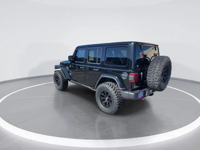 Used 2018 Black Jeep Unlimited Sahara image 5