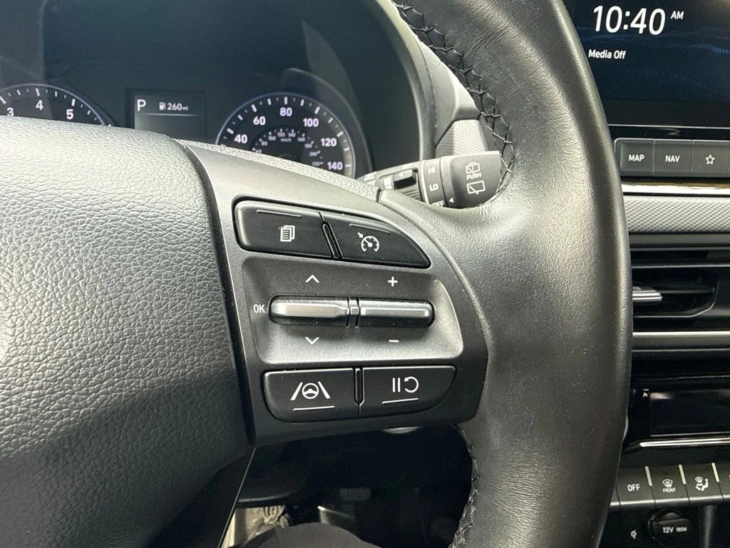 Used 2023 Abyss Black Hyundai SEL image 25