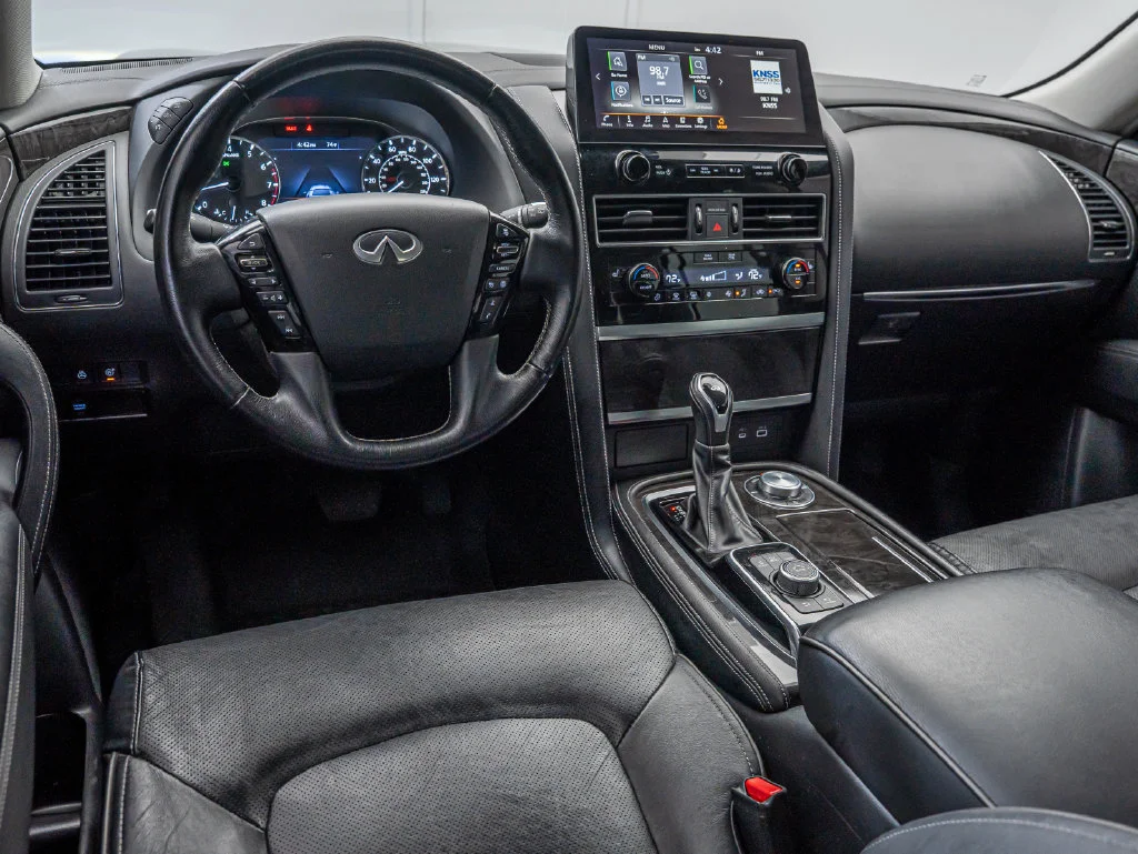 Used 2024 Anthracite Gray INFINITI LUXE image 4