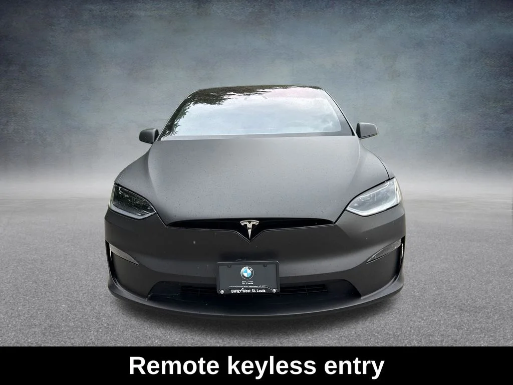 Used 2023 Gray Tesla Base image 9