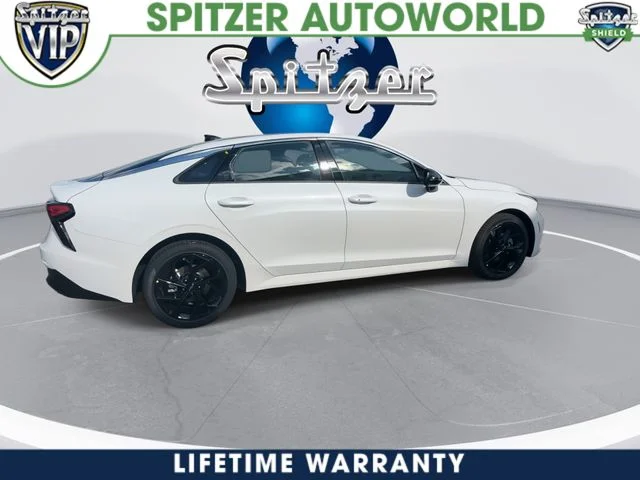 New 2026 Snow White Pearl Kia GT-Line image 10