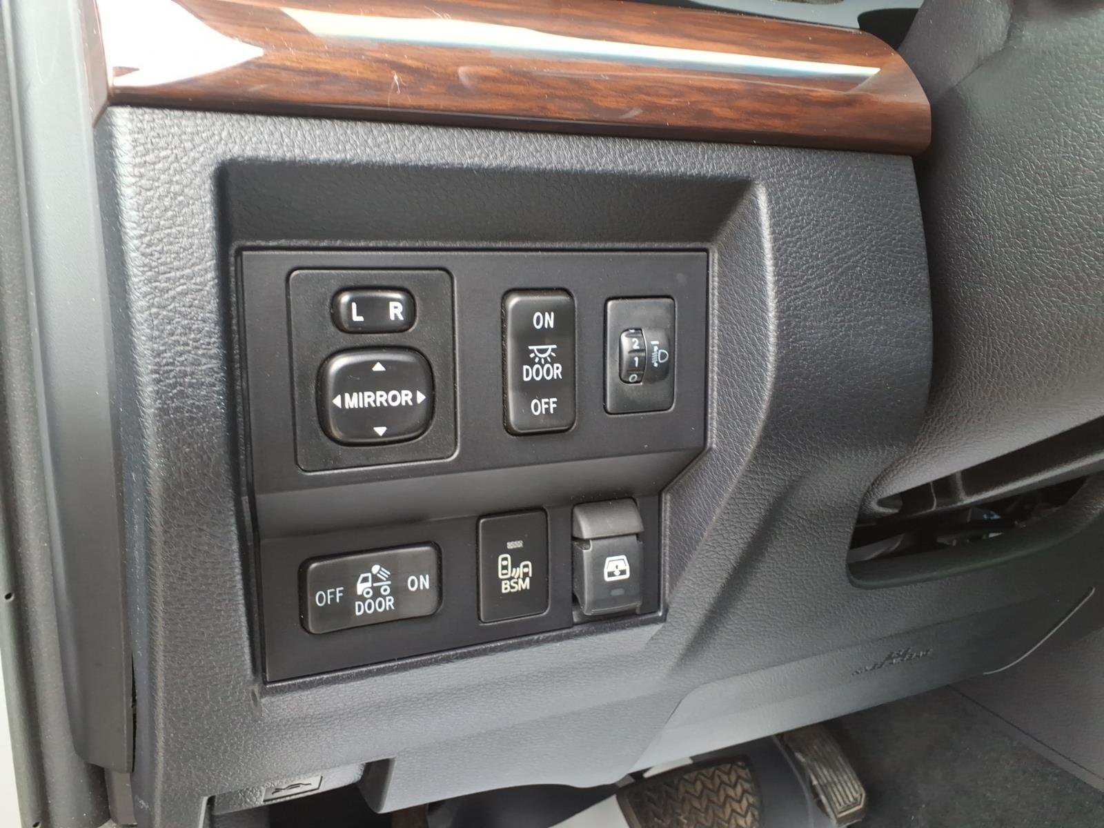 Used 2016 Silver Sky Metallic Toyota LTD image 19