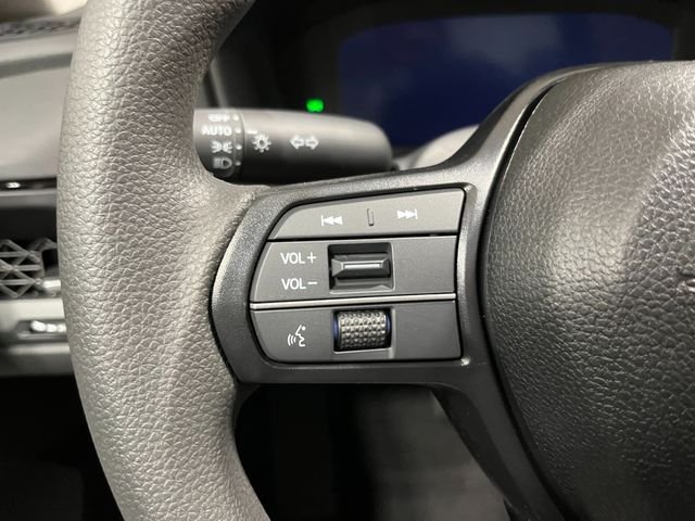 2025 Honda Accord SE - Photo 17