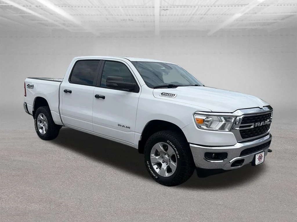 Used 2023 White Ram Big Horn/Lone Star image 8