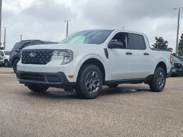 New 2026 White Metallic Ford XLT image 32
