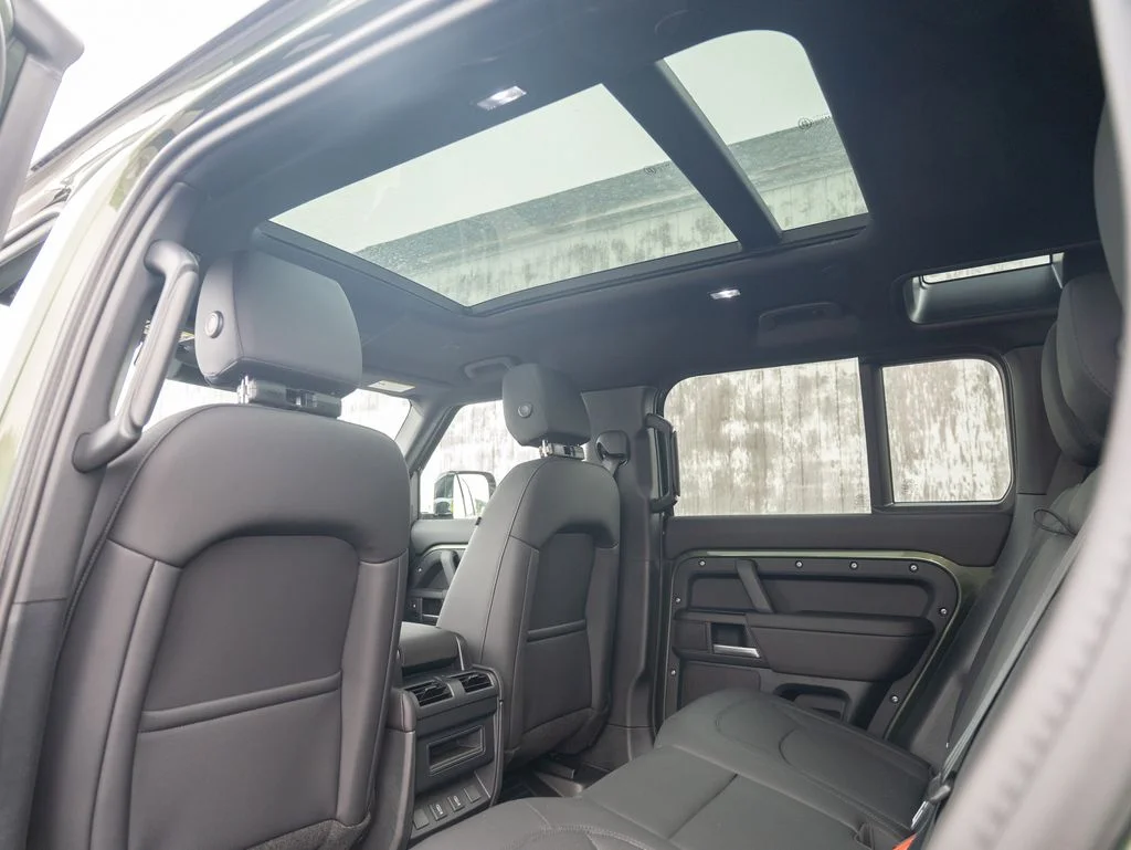 New 2026 Green Land Rover S image 22