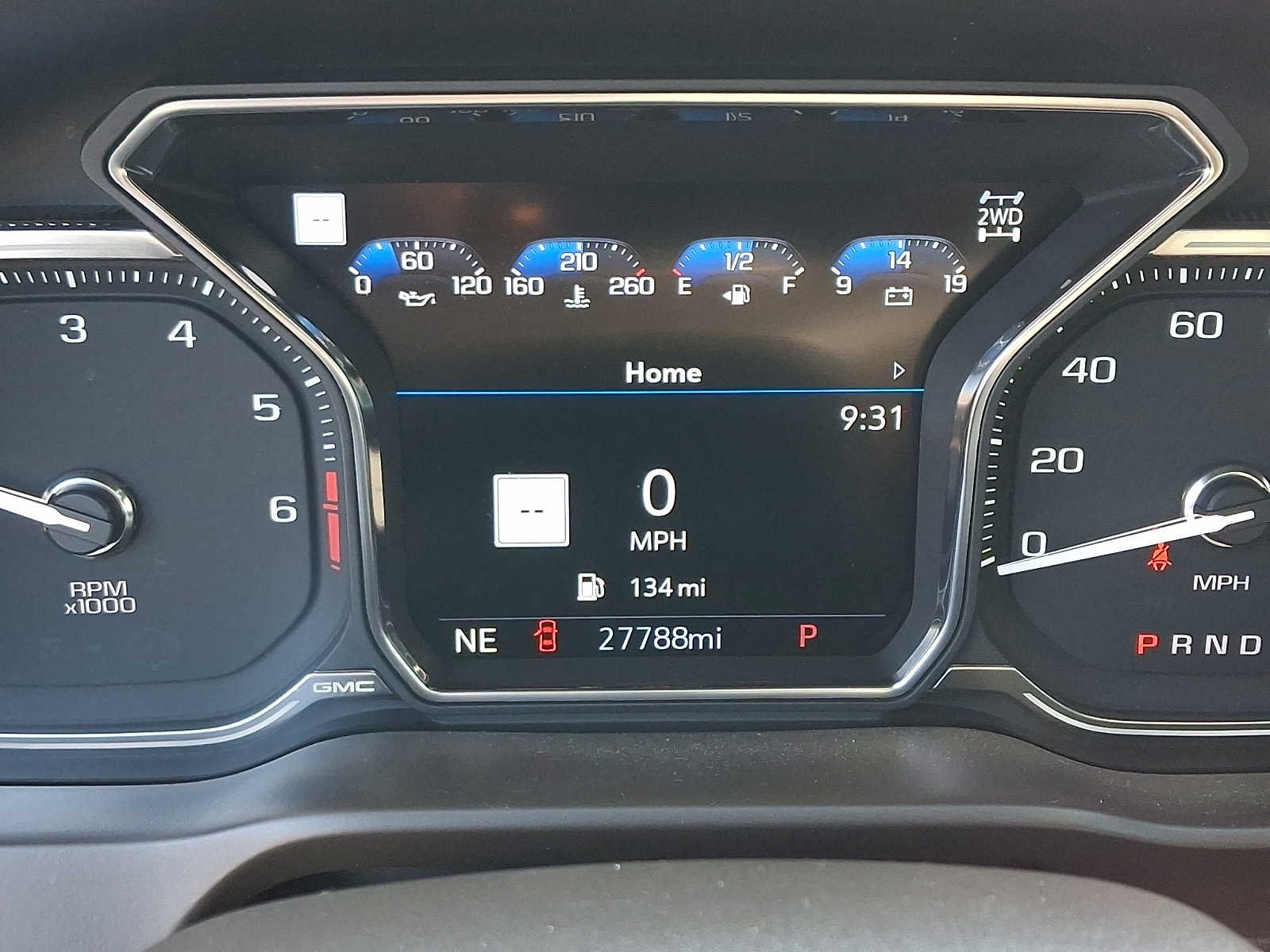 Used 2020 White Frost Tricoat GMC Denali image 24