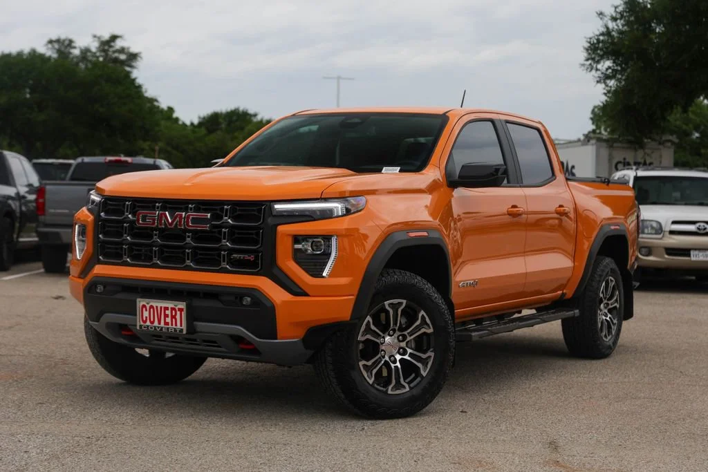 2025 GMC Canyon 4WD AT4 Crew Cab Short Box's photo