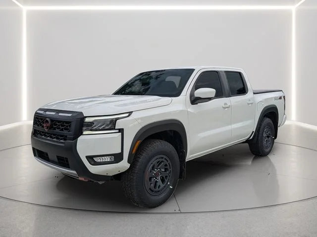 New 2026 White Nissan PRO-4X image 2