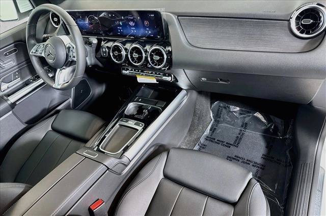 New 2026 Polar White Mercedes-Benz GLA 250 image 57