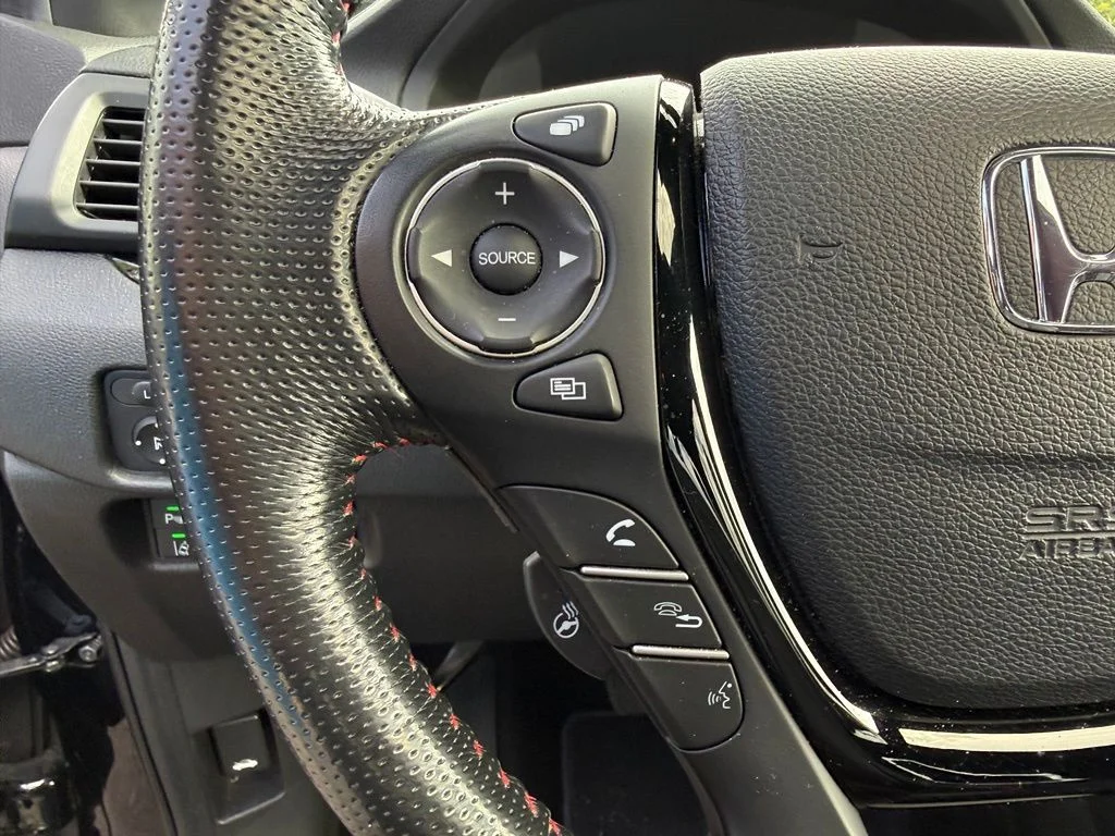 Used 2021 Crystal Black Pearl Honda Black Edition image 12