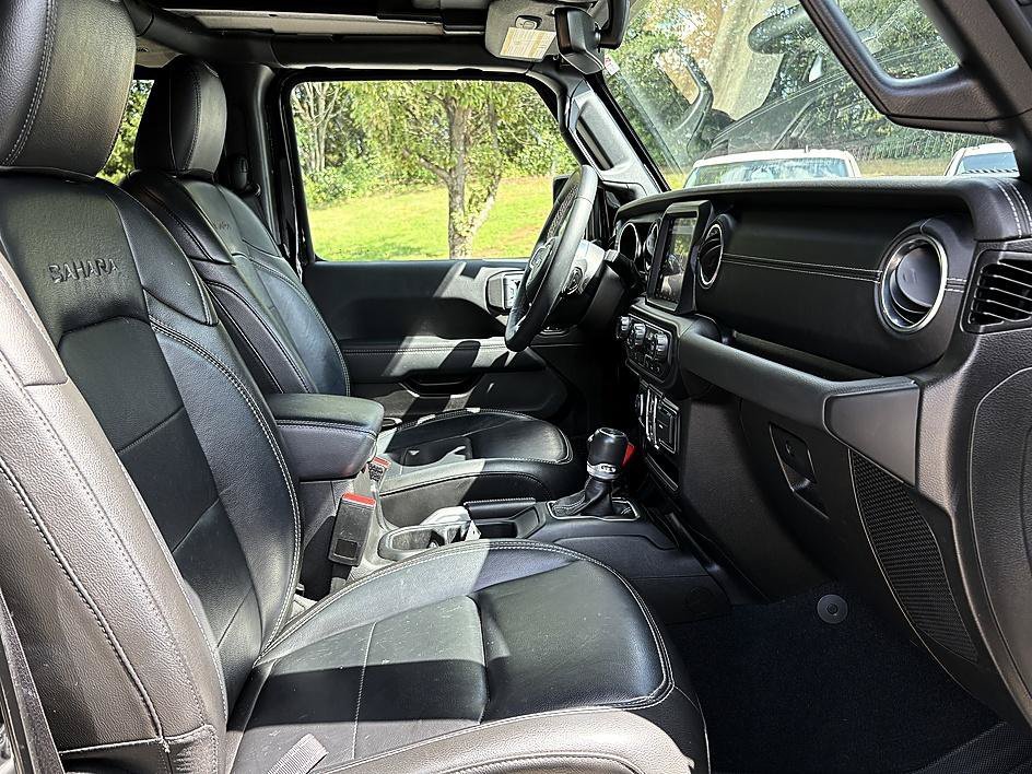 Used 2022 Black Clearcoat Jeep Unlimited Sahara image 13