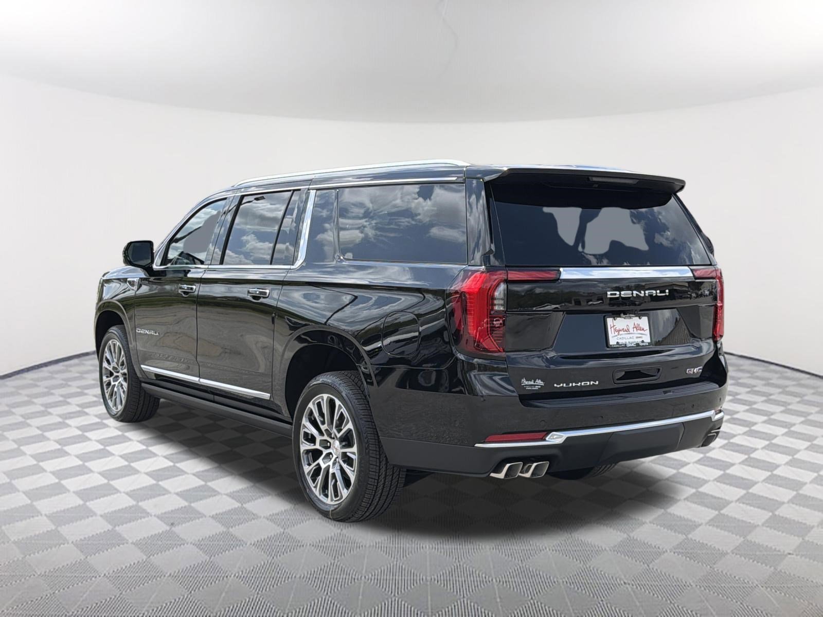 2026 GMC Yukon XL Denali - Photo 7
