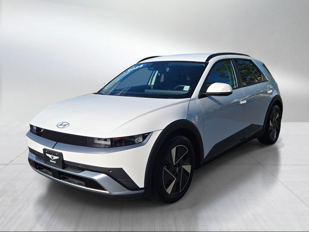 Used 2025 Atlas White Hyundai SEL image 7