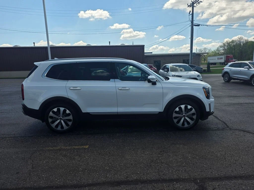 Used 2020 Kia Telluride S with VIN 5XYP6DHC1LG029265 for sale in Dover, OH