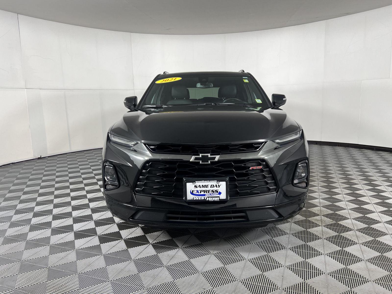 Used 2021 Black Chevrolet RS image 38
