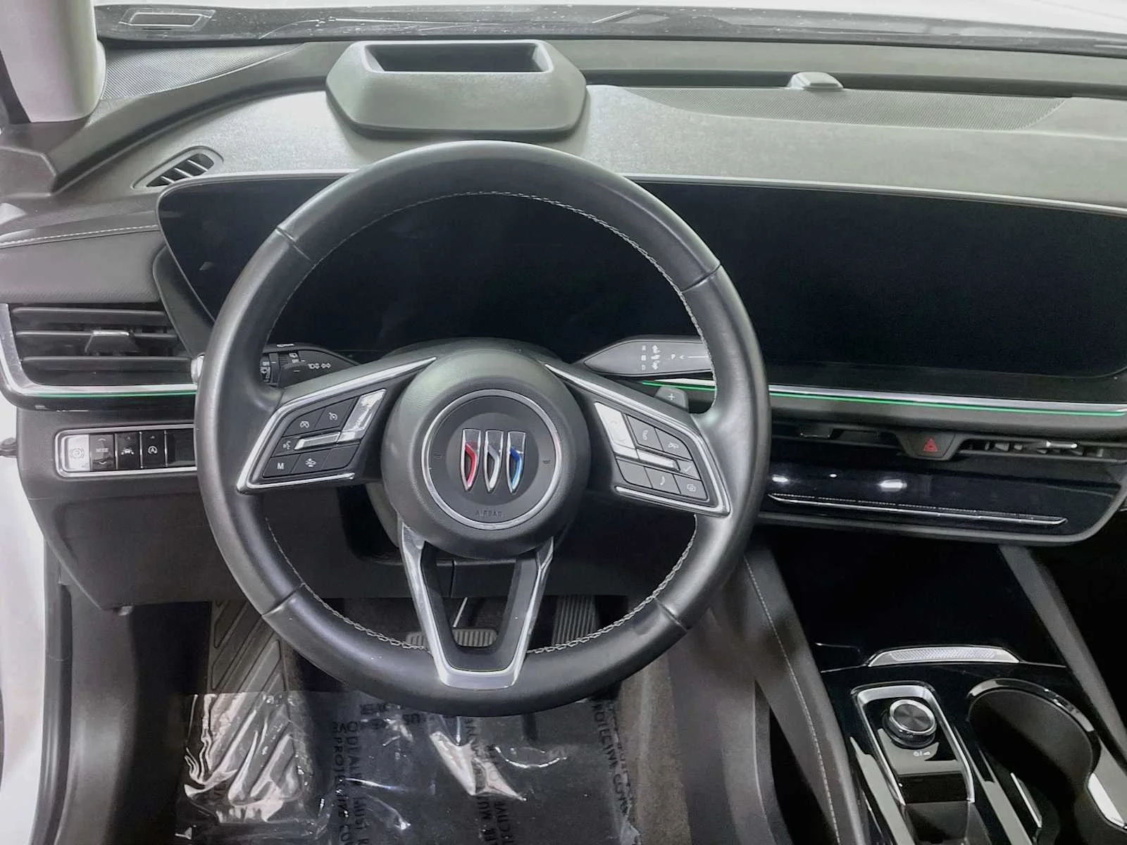 Used 2024 Summit White Buick Preferred image 9