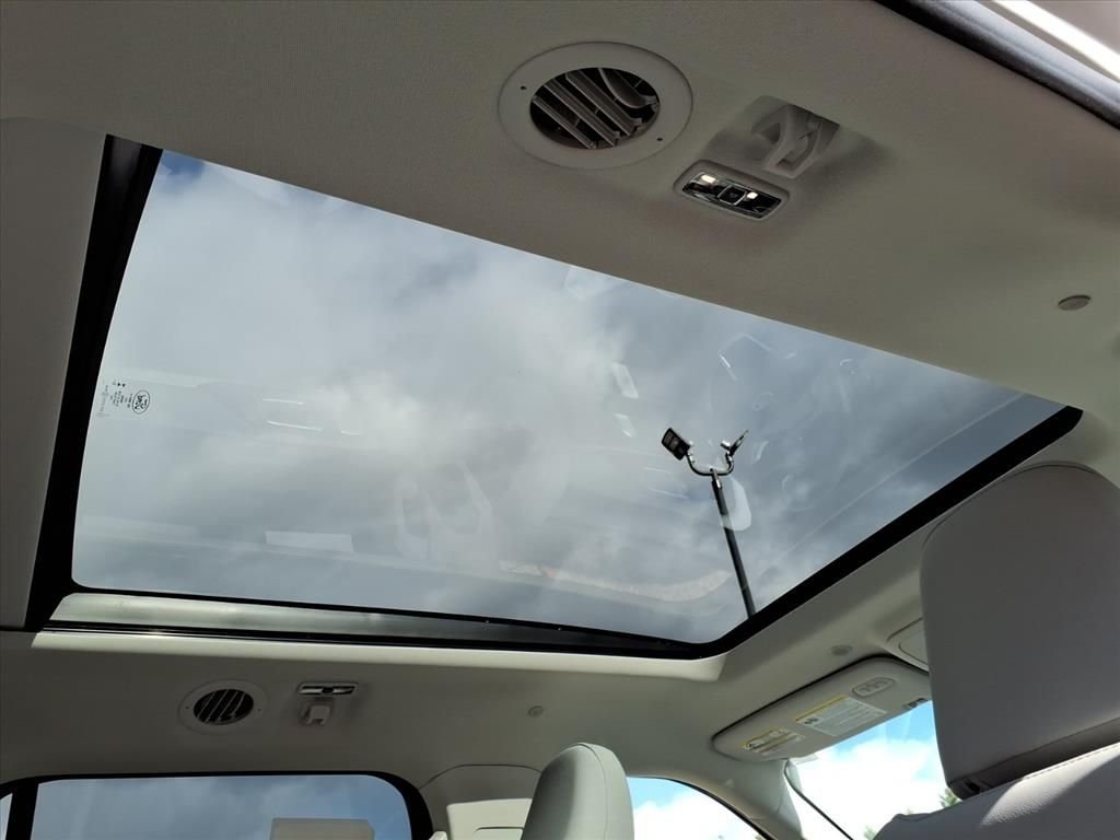 2026 Ford Explorer Platinum - Photo 12