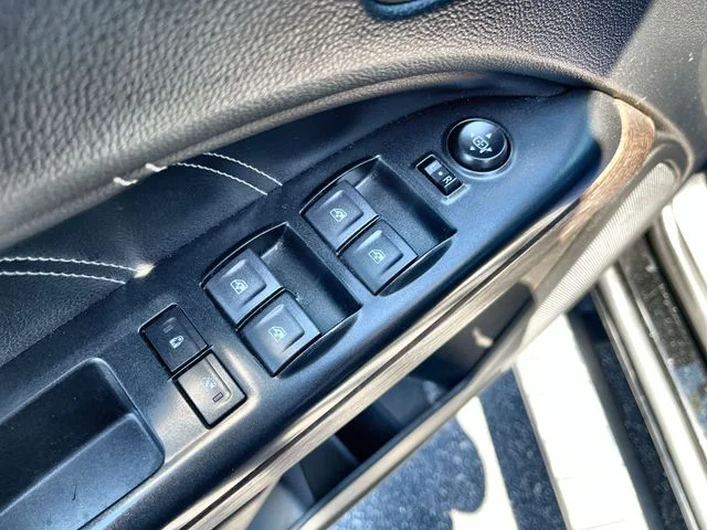 Used 2022 Black GMC Denali image 17