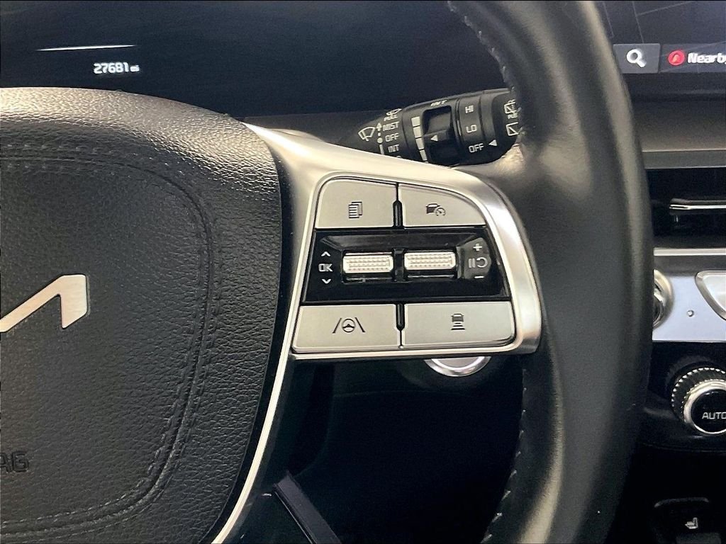 Used 2024 Everlasting Silver Kia S image 25