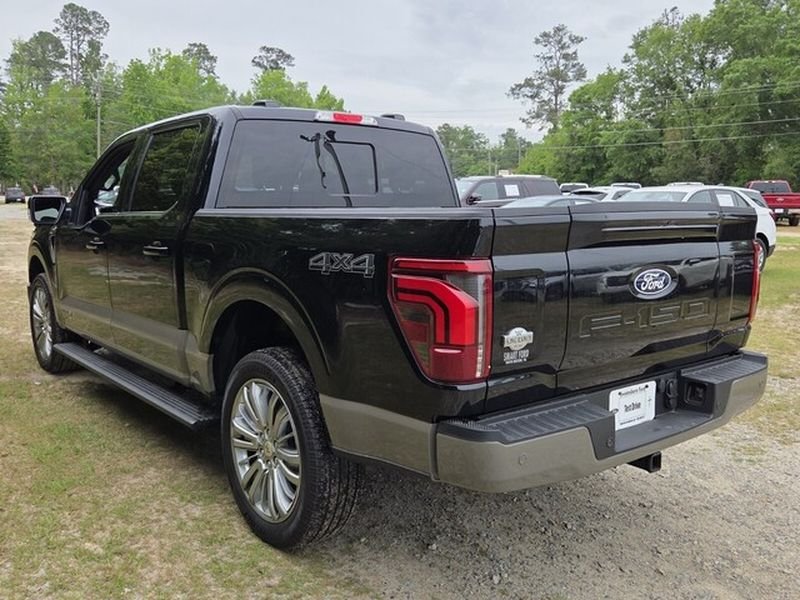 Used 2025 Agate Black Metallic Ford King Ranch image 9
